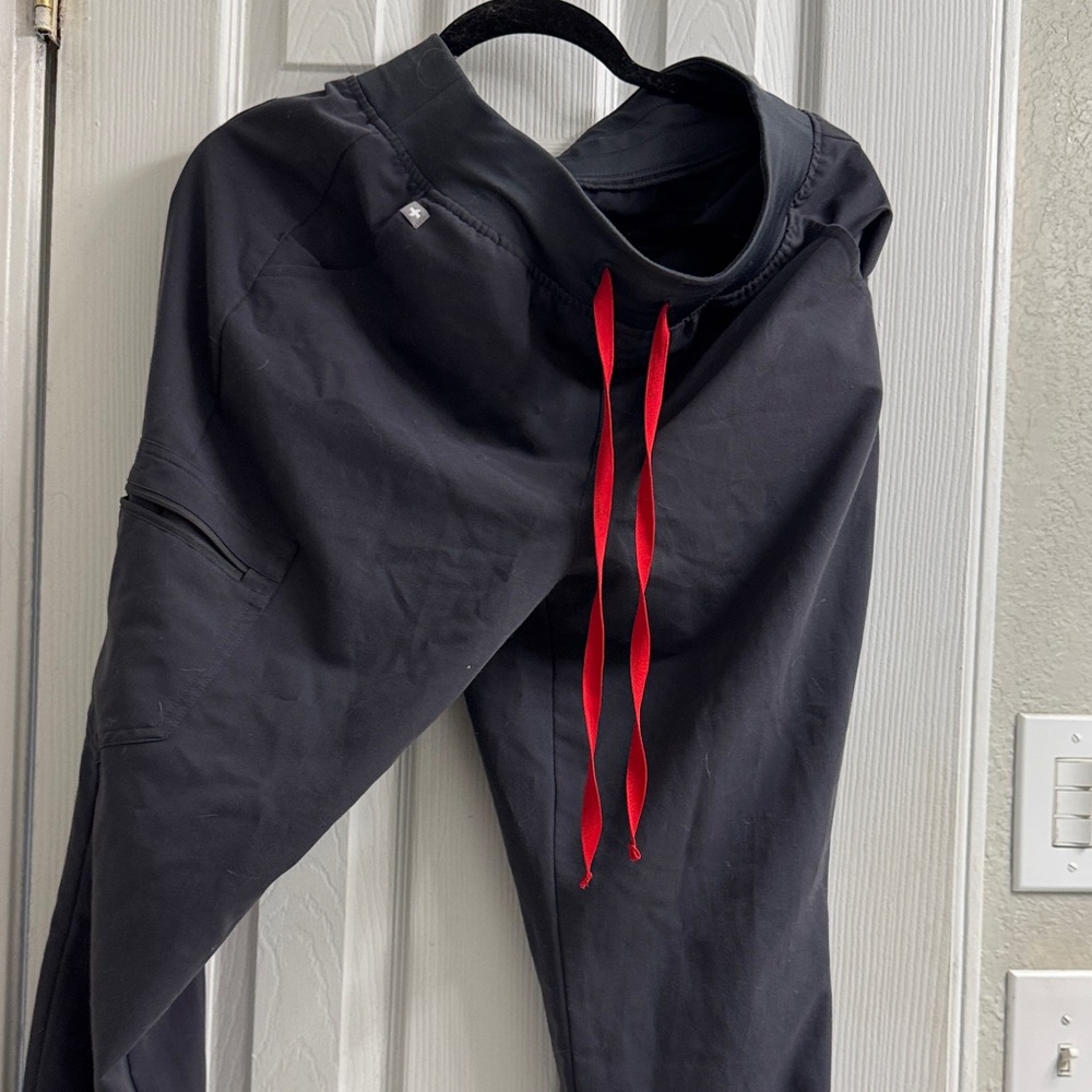 FIGS scrub bottoms. Grey with Red Drawstrings